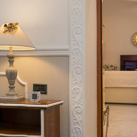 Holly House Apartment ลาสเปเซีย ภายนอก รูปภาพ