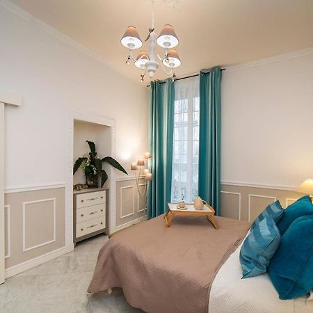 Holly House Apartment ลาสเปเซีย ภายนอก รูปภาพ